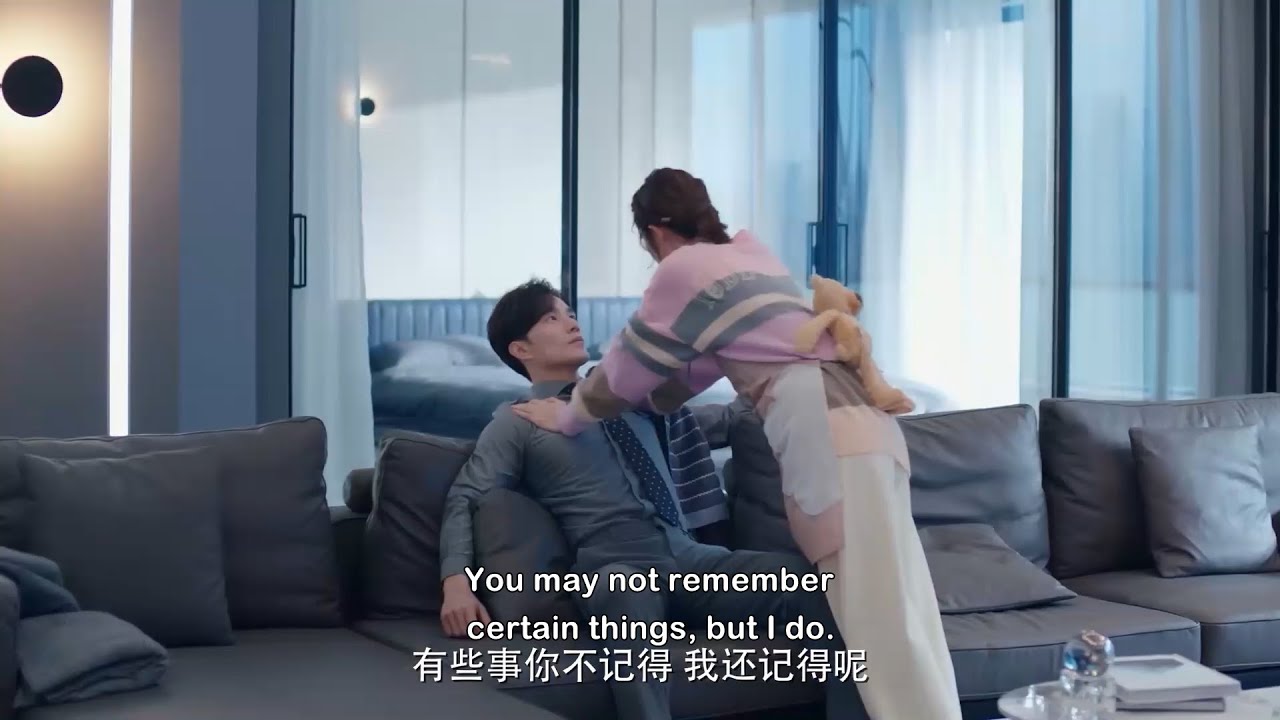 小七强势扑倒方冷，方冷终于恢复了记忆想起了小七【外星女生柴小七  My Girlfriend is an Alien S2  】