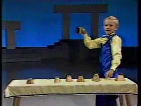 Piffy the bell ringer on Pot Luck - YouTube