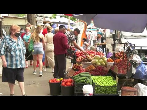 დახლების გაშლისა და საქმიანობის გაგრძელების მოთხოვნით,  გარემოვაჭრეებმა აქცია გამართეს