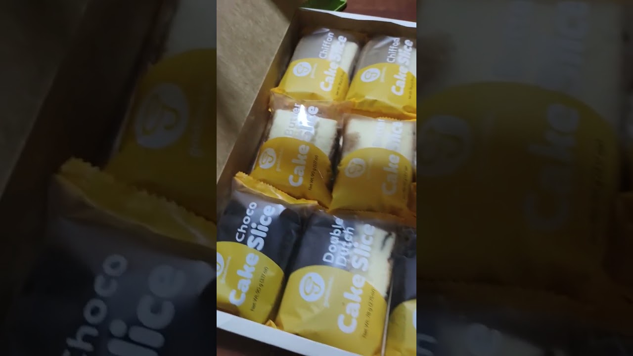 wow box of slice cake 