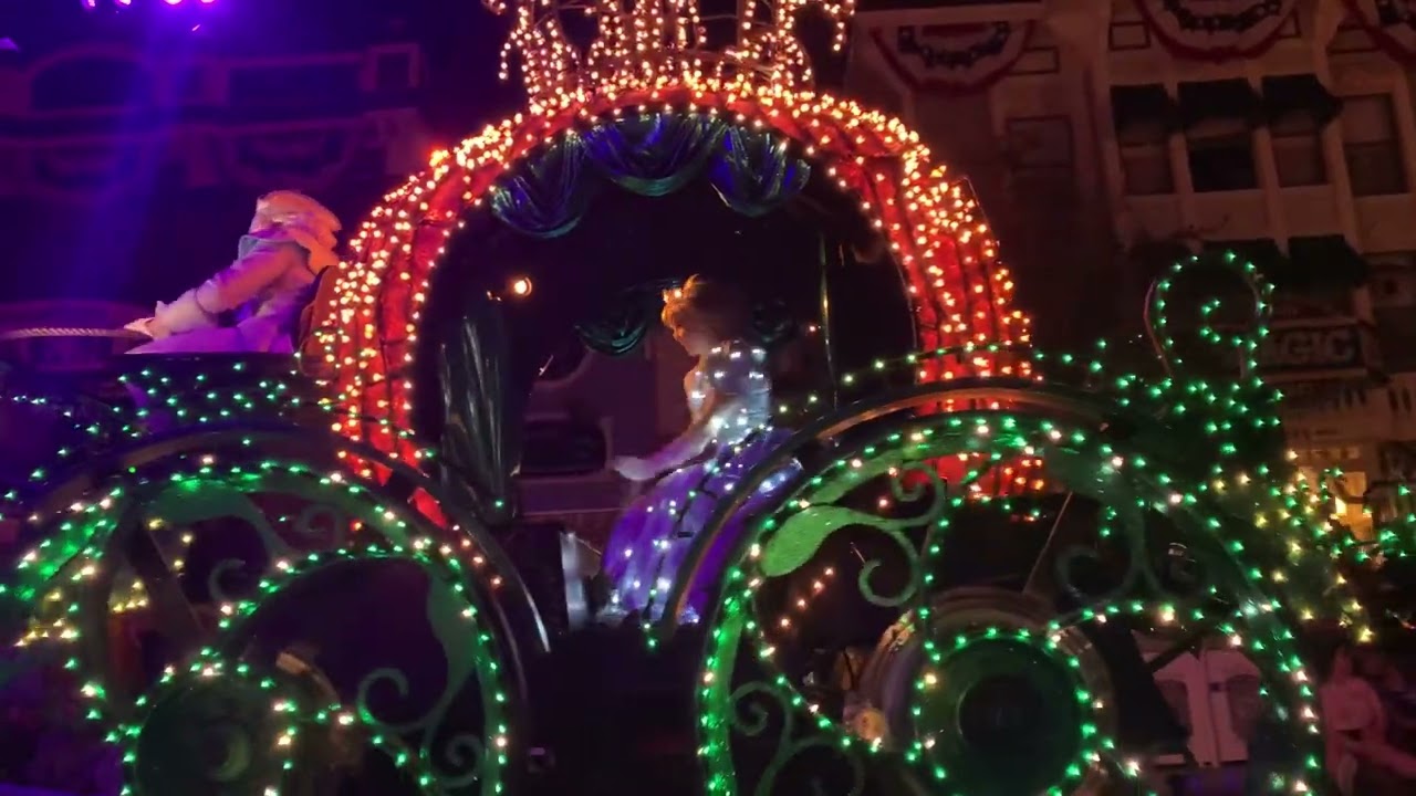 Disneyland Main Street Electrical Parade 2022