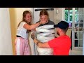 WE PRANKED THE WHOLE FAMILY!!!