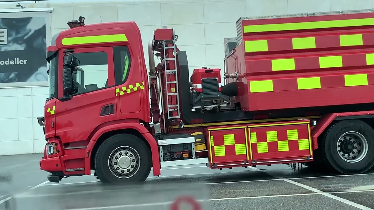 Luleå, polis ambulans och räddningstjänst. (samling)