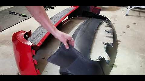 2 Piece 2006/2007 Vue Rear Bumper Assembly: Part 1 (04 Saturn Vue Project)