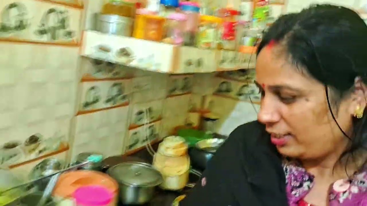 जब घर में बने आलू के पराठे 😍 | Real Desi Food