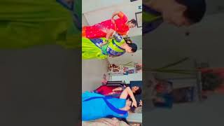 किस बाई किस दोडका किस 😂😂