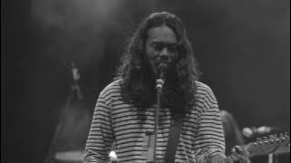 The Temper Trap - So Much Sky [Live at The Forum]