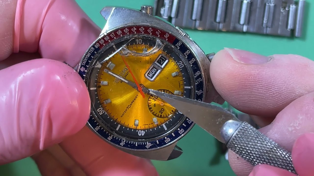 For BB: SEIKO 6139-6009 notch/resist with True Pogue service dial - YouTube