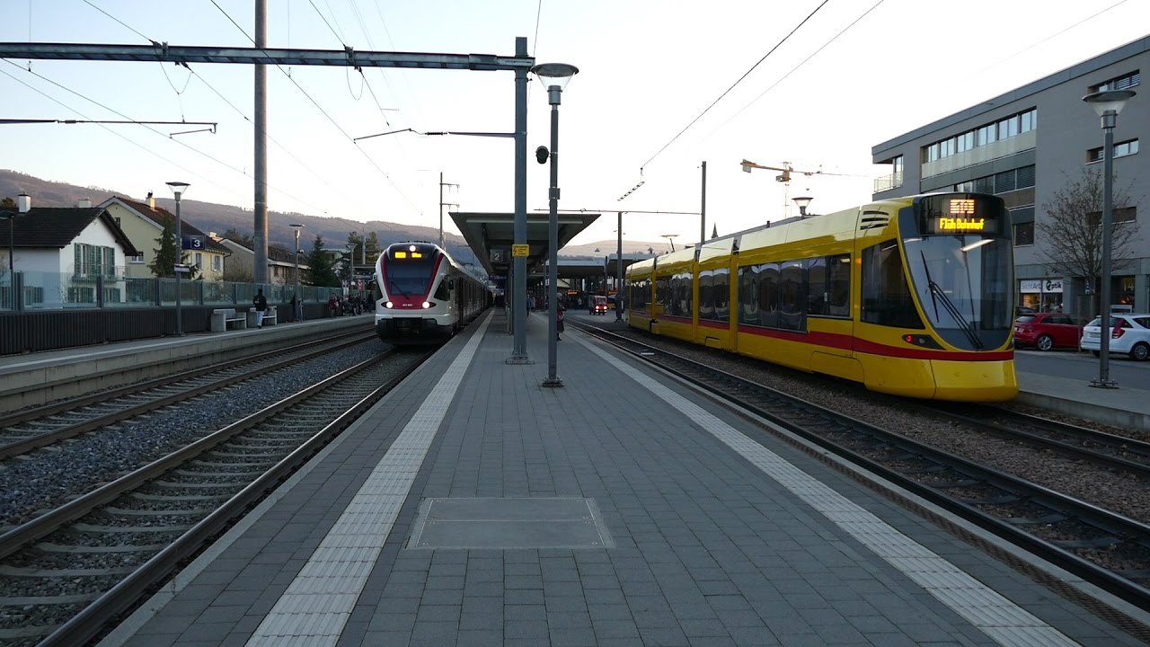 Tram 10 de la BLT Dornach Bahnhof