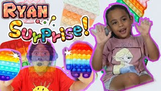 Making a JELLO pop it! || Making Jelly pop it || Ryan Surprise screenshot 4