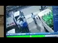 Ladron golpeado por un cilindro de gas