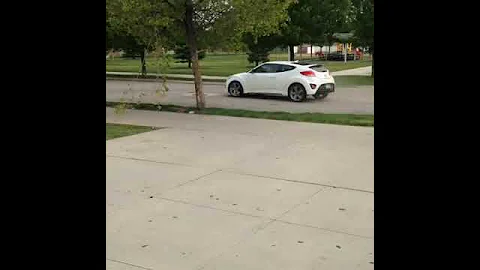 Syracuse Car Chase through park full of kids!