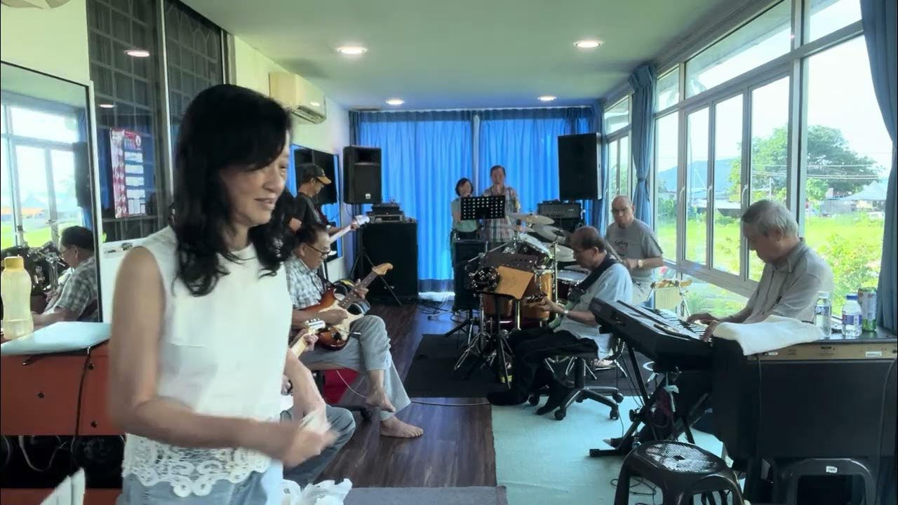 2025 E6 - Chinese Song - Qian Shan Wan Shui Zong Shi Qing (Cover) 2025 E6 - Chinese Song - Qian Shan Wan Shui Zong Shi Qing (Cover)