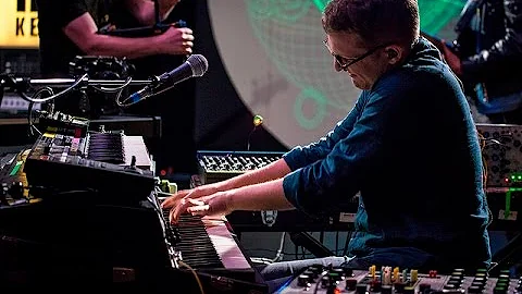 Floating Points - Argenté (Live on KEXP)