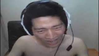 Angry Korean Gamer smashes keyboard