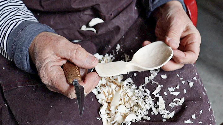 How To Carve A Pocket Spoon - Deborah Schneebeli M...