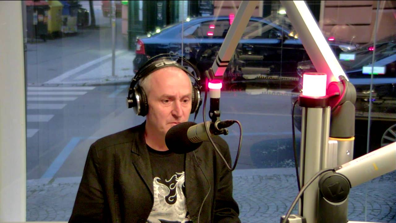 František Štorm z Master’s Hammer o skladbě Všem jebne v Echu Viktora Paláka bekijken op YouTube František Štorm z Master’s Hammer o skladbě Všem jebne v Echu Viktora Paláka bekijken op YouTube