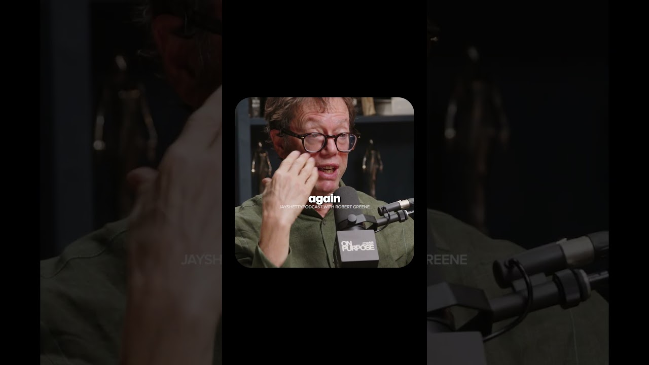 Robert Greene on the dangers of social media.. 