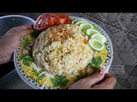 Petunjuk Masak CARA MEMBUAT NASI GORENG DENGAN BUMBU BUATAN SENDIRI Yang Menggugah Selera