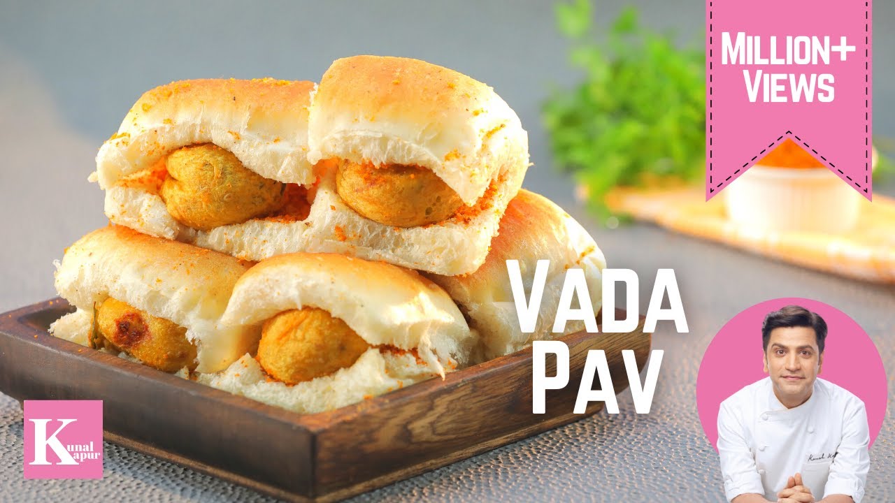 Viral Vada Pav ki World War in Delhi | Top 3 Places to eat Vada Pav