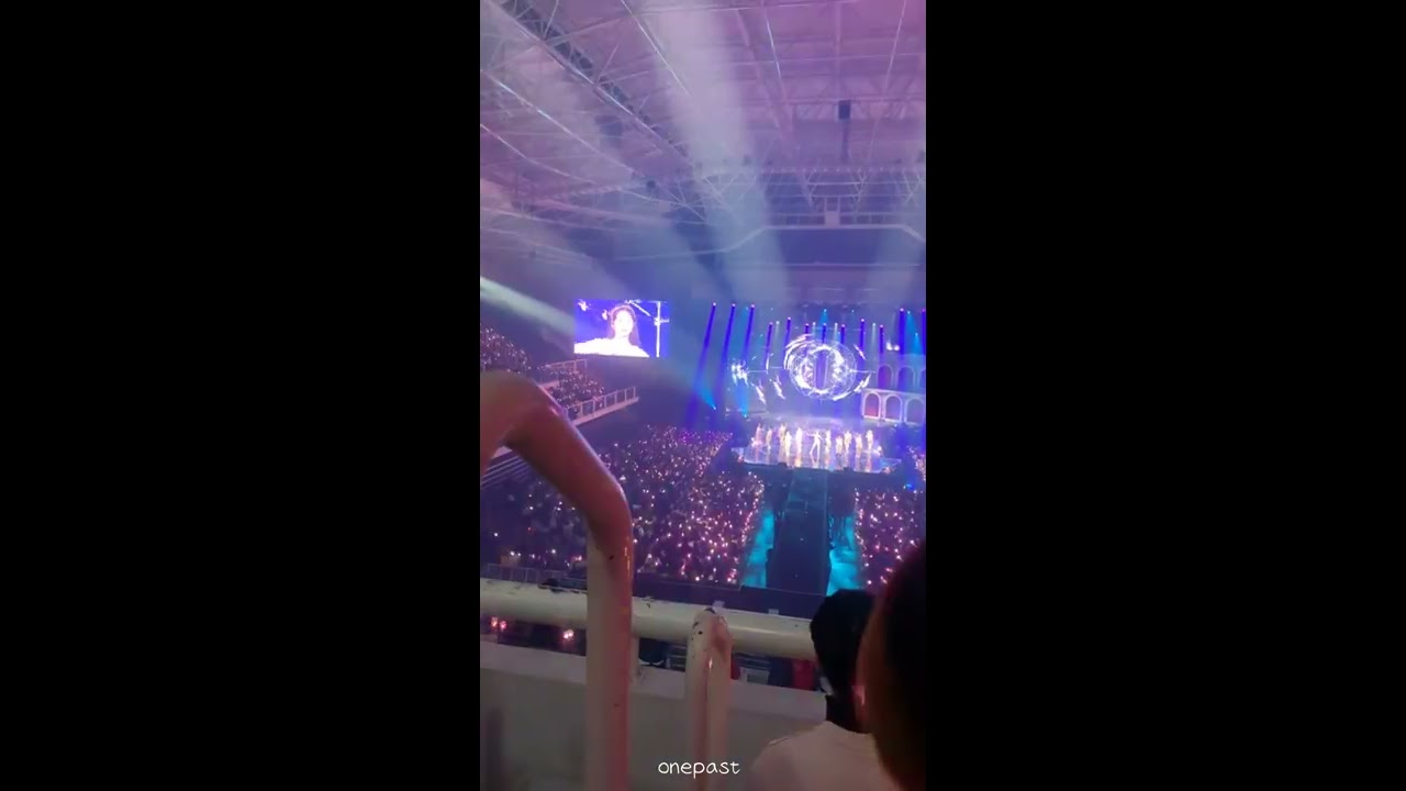 [4K] 191123 RedVelvet 3rd concert LaRouge - Butterflies+YBK+HitThatDrum+Zimzalabim