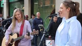 Guy TIPPED $300!! during our performance - Rihanna Umbrella | Allie Sherlock cover & Zoe Clarke