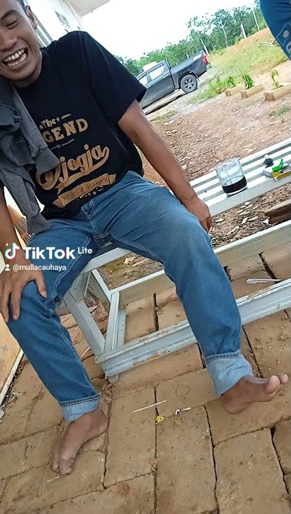 Vidio lucu Dayak maanyan