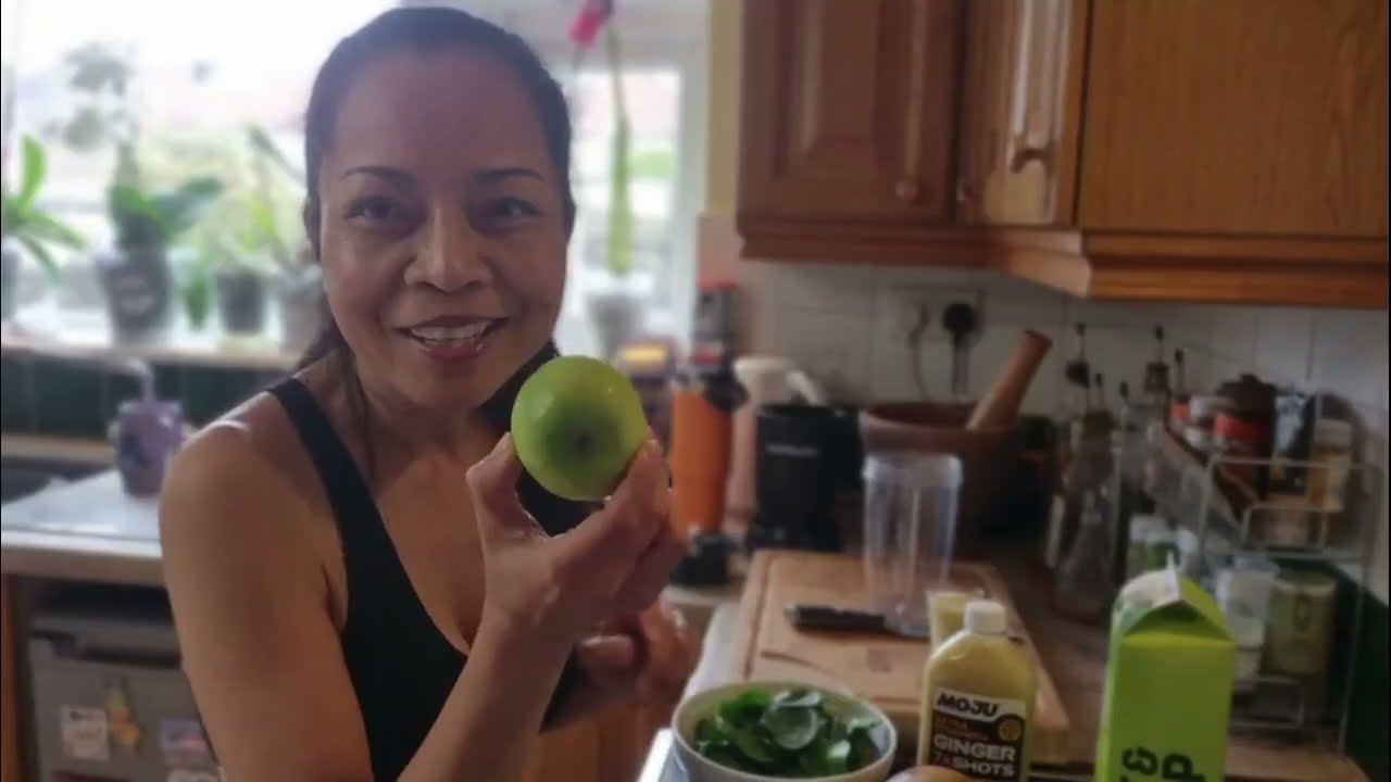 Lekkie's Boost Juice Smoothie - I'll show you how to make one amazing super healthy and tasty drink