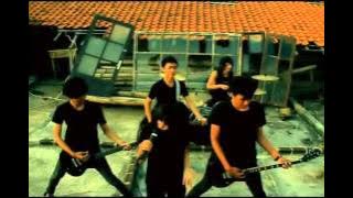 TRAIN FOR FLY-Beautiful princess ( Official Video 2011) .flv