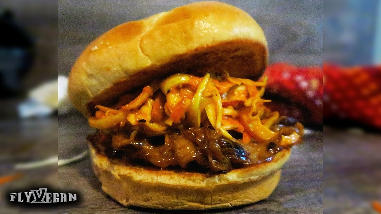 Vegan Pulled Pork Sandwich