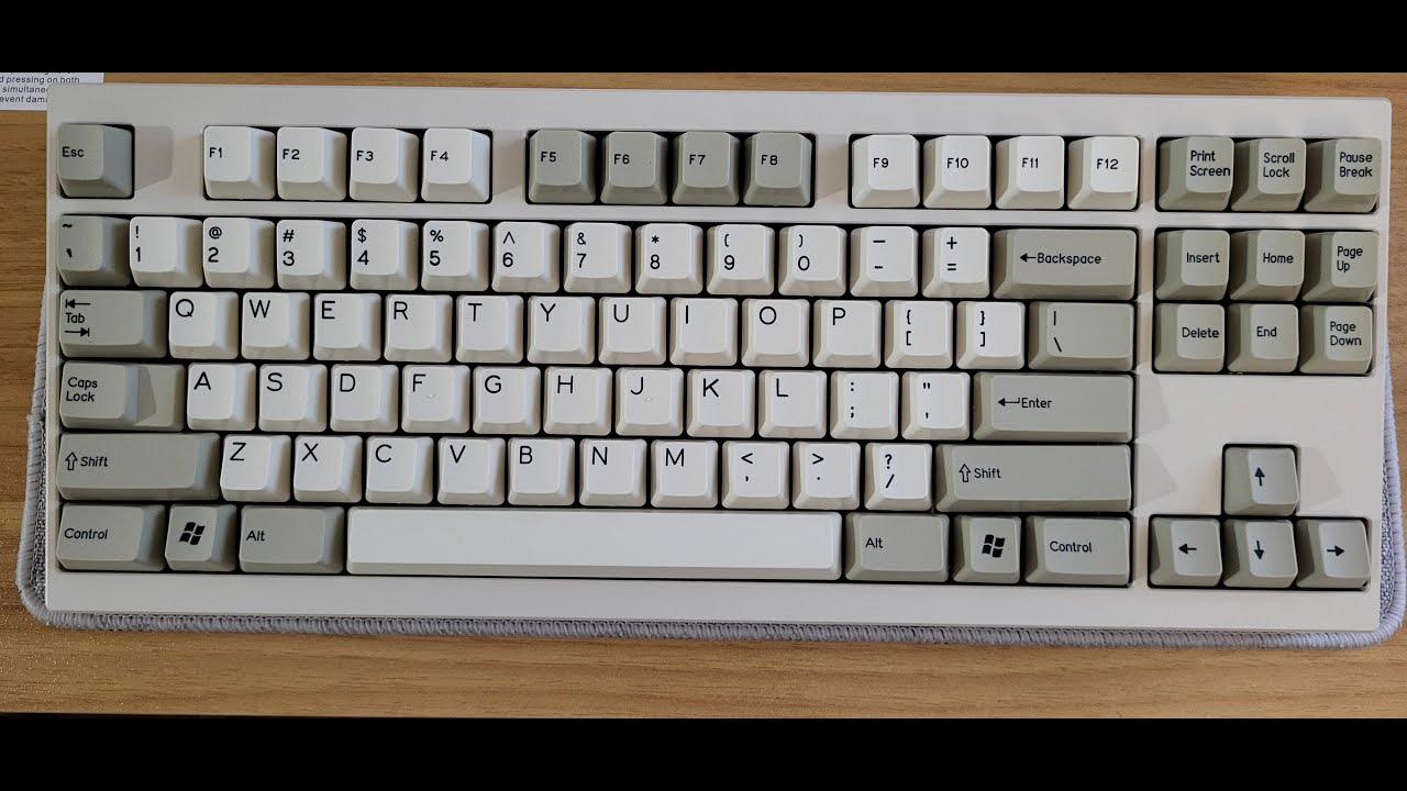 F1 8x v2 Classic DCS Intro Beige - YouTube