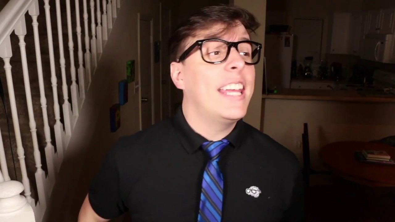 Logan Sanders bloopers // scene pack - YouTube