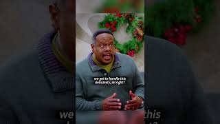 Will he be able to find the robber?#humor #family #sitcom #shorts #funny