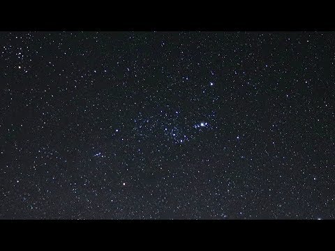 Vídeo: Por que as estrelas sonham no céu noturno em um sonho
