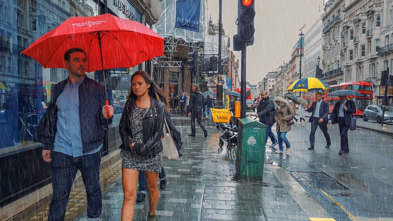 A Rainy Day In London England Walk Around The Block Wet City 