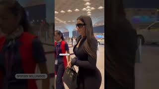 Nora Fatehi Spotted At Airport Nora Nora Fans Spotboy Bollywood