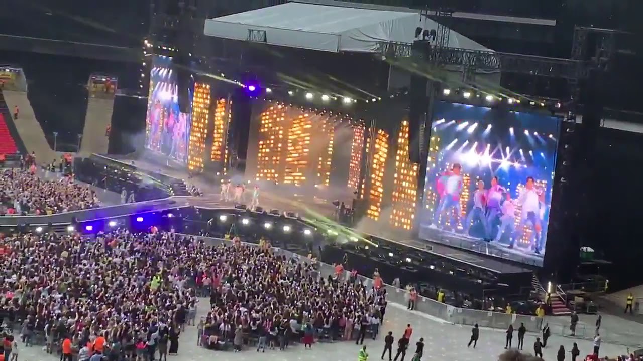 190602 # Boy With Luv 💕 BTS at Wembley London Day 2 💕