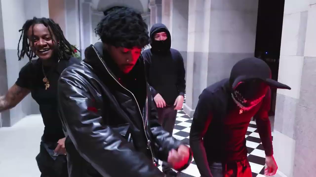 Rome Montanaa - DEAD FACES (Official Music video) auf YouTube ansehen Rome Montanaa - DEAD FACES (Official Music video) auf YouTube ansehen