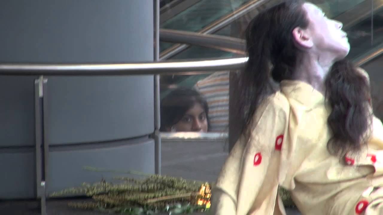 Eiko performs A Body in a Station