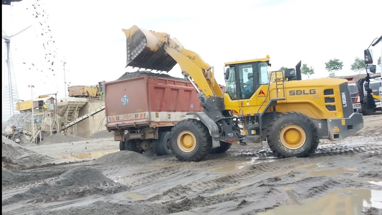 Easy way of Vehicle Load | Load in Vehicle | Tipper Loading | எளிமையாக ...