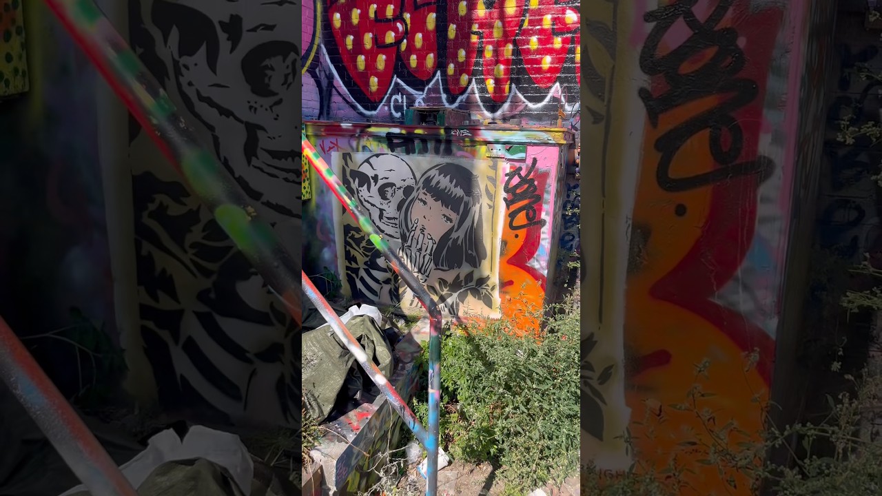 Fingerlickin’ good 😬 by Mando Marie - Amsterdam, NL. 