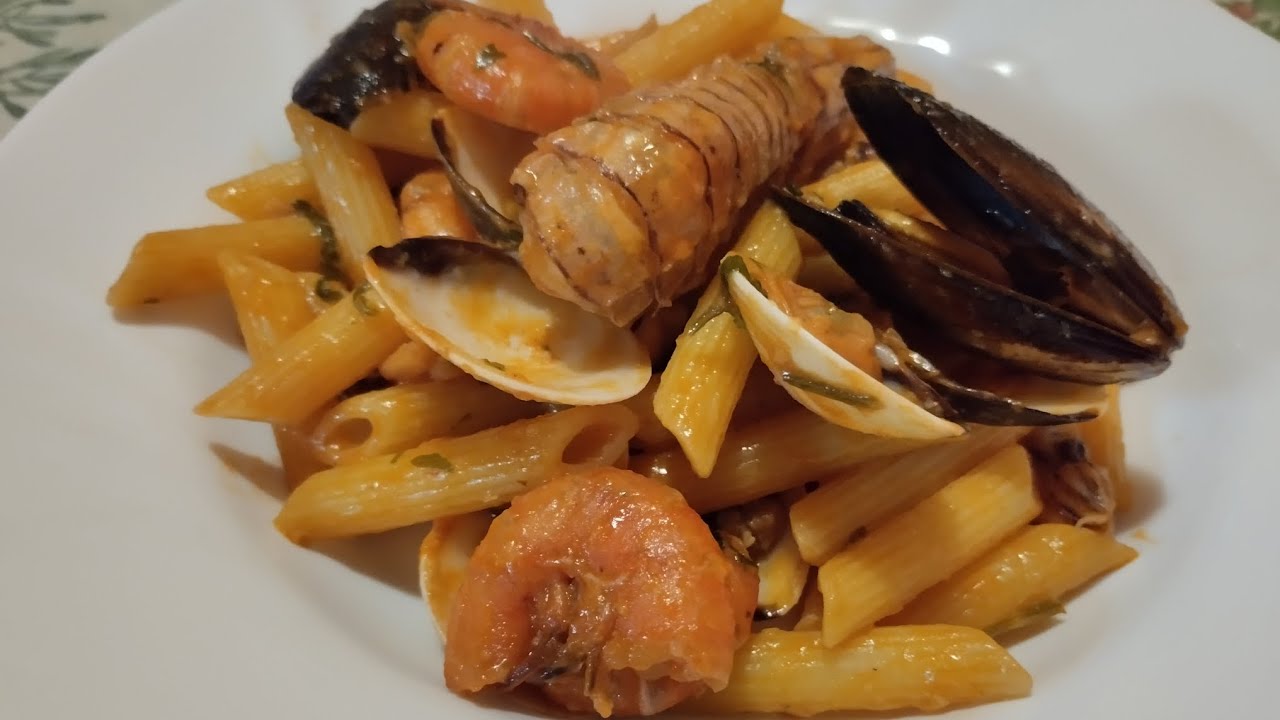 PENNE ALLO SCOGLIO! RICETTA DI MARE  PERFETTA PER PER LE GRANDI OCCASIONI! 
