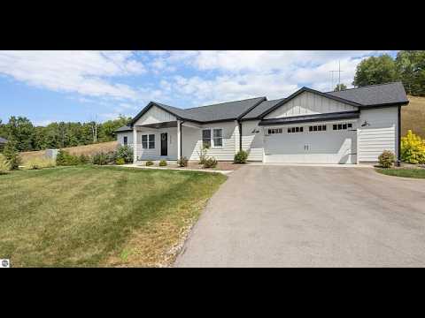 5905 Bunker Hill Road, Williamsburg, MI home video tour