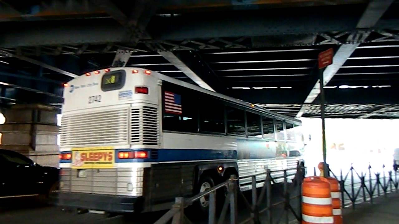 MTA NYCT 2000 MCI D4500 Commuter Coach #2742 on Route X8 - YouTube