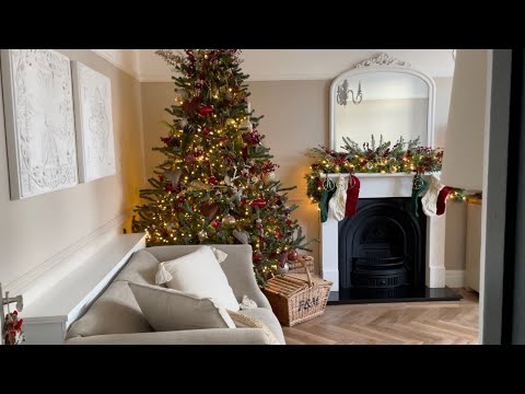 Christmas decorations home tour vlog - YouTube