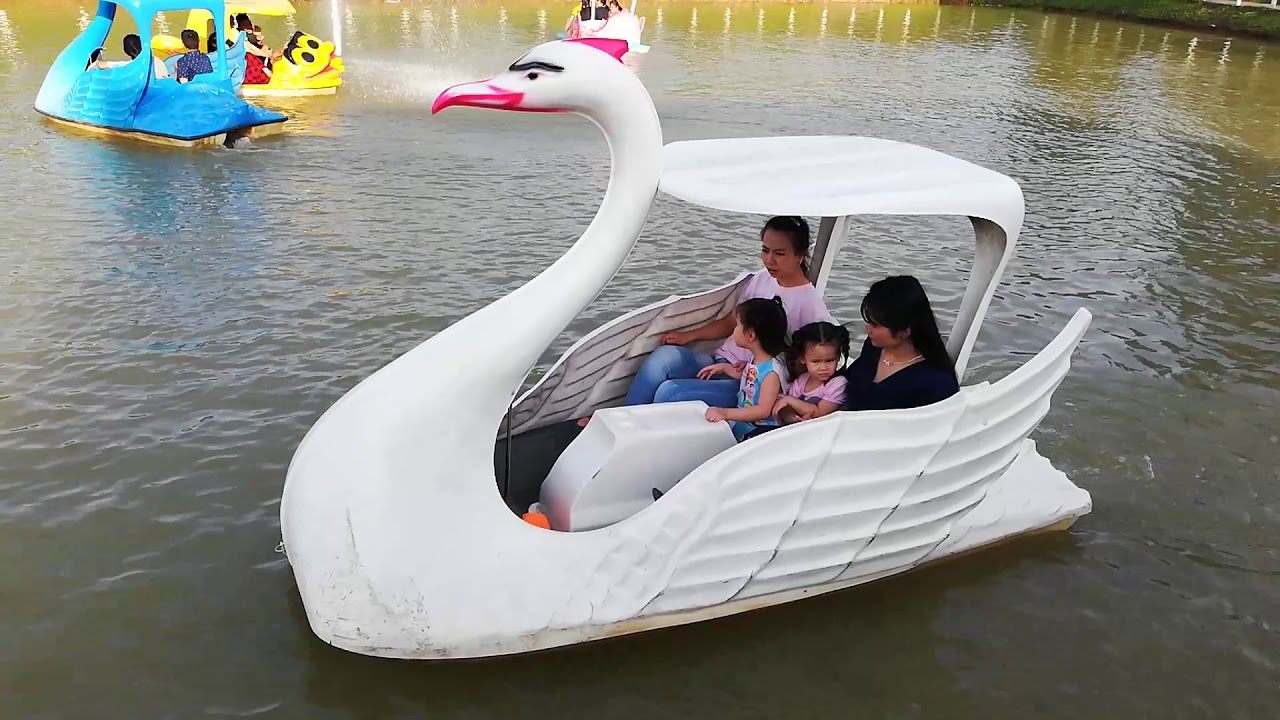 Beauty and patty ride boat on pathong 23/12/2018 - YouTube