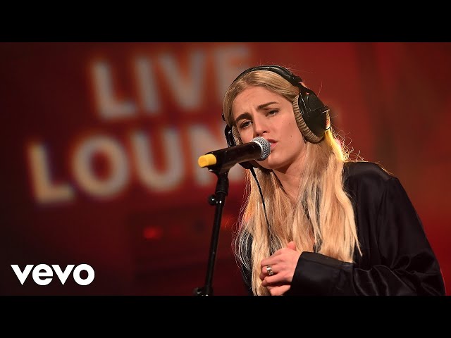 London Grammar - Blinding Lights in the Live Lounge class=