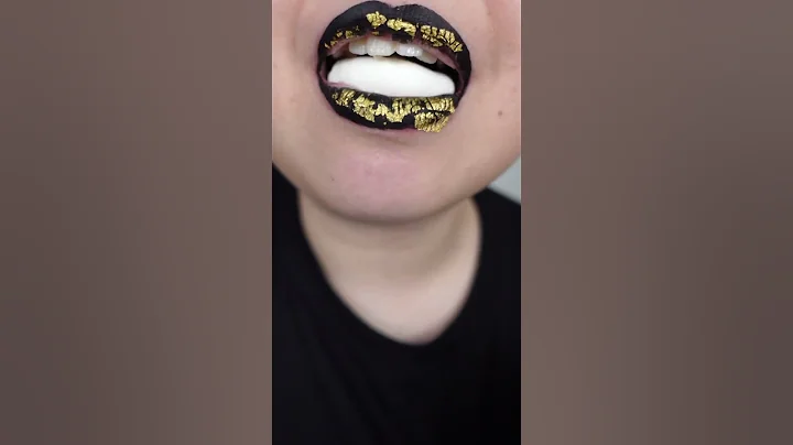 ASMR TROLLI WHITE MARSHMALLOW GUMMY CANDY SATISFYING CLOSE UP MOUTH EATING SOUNDS MUKBANG #Shorts