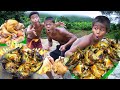 Chicken thighs, cooking recipe eating food | Primitive technology