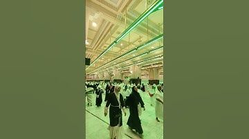 🕋💜 Introducing the "VitaWear SmartBand," a next-generation wearable gadget